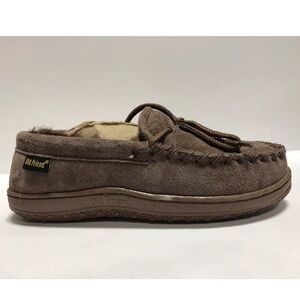 Old Friend Women’s Loafer Moccasin Brown Suede, Size 6 M.